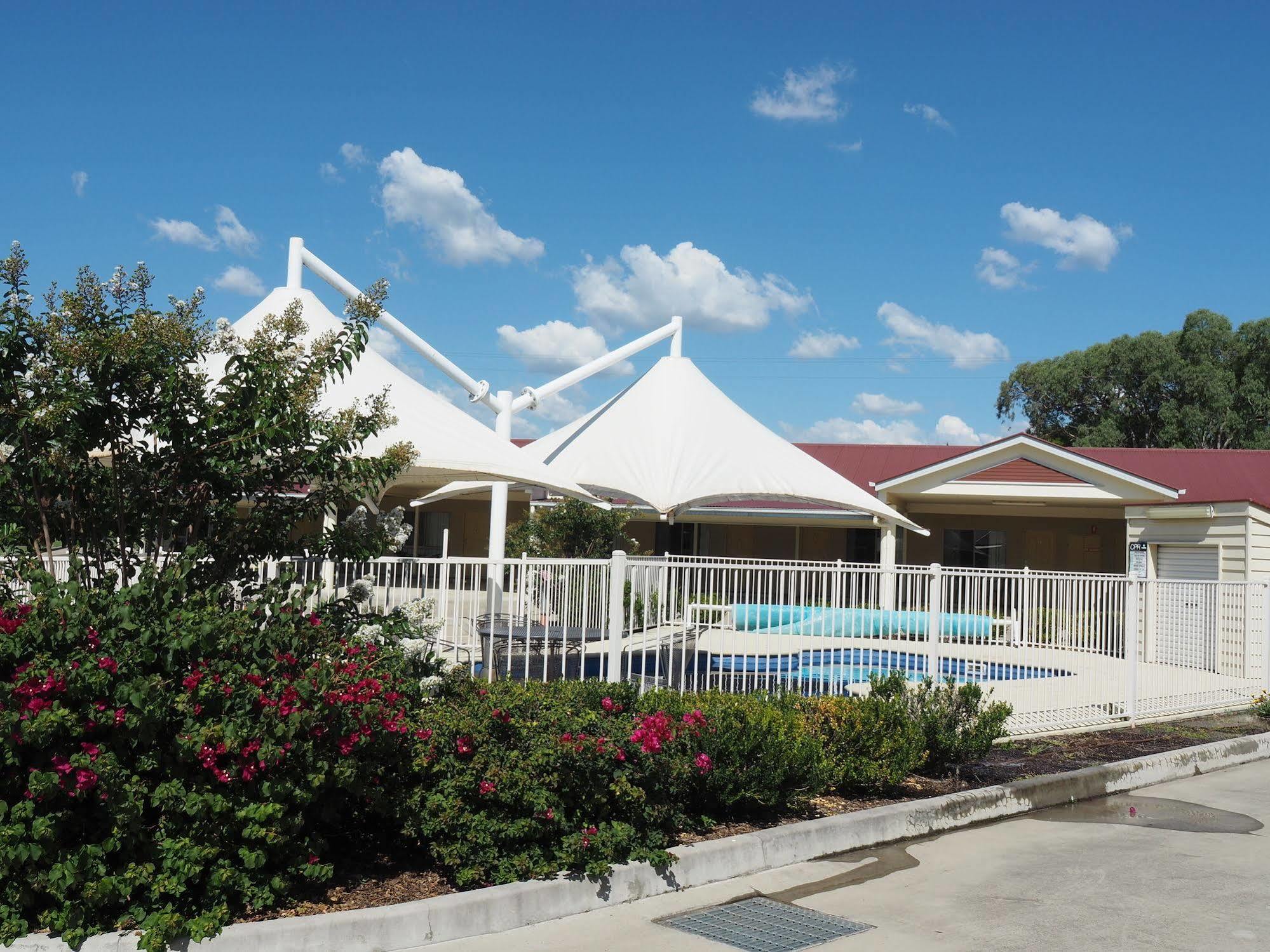 Pittsworth Motor Inn Exterior foto